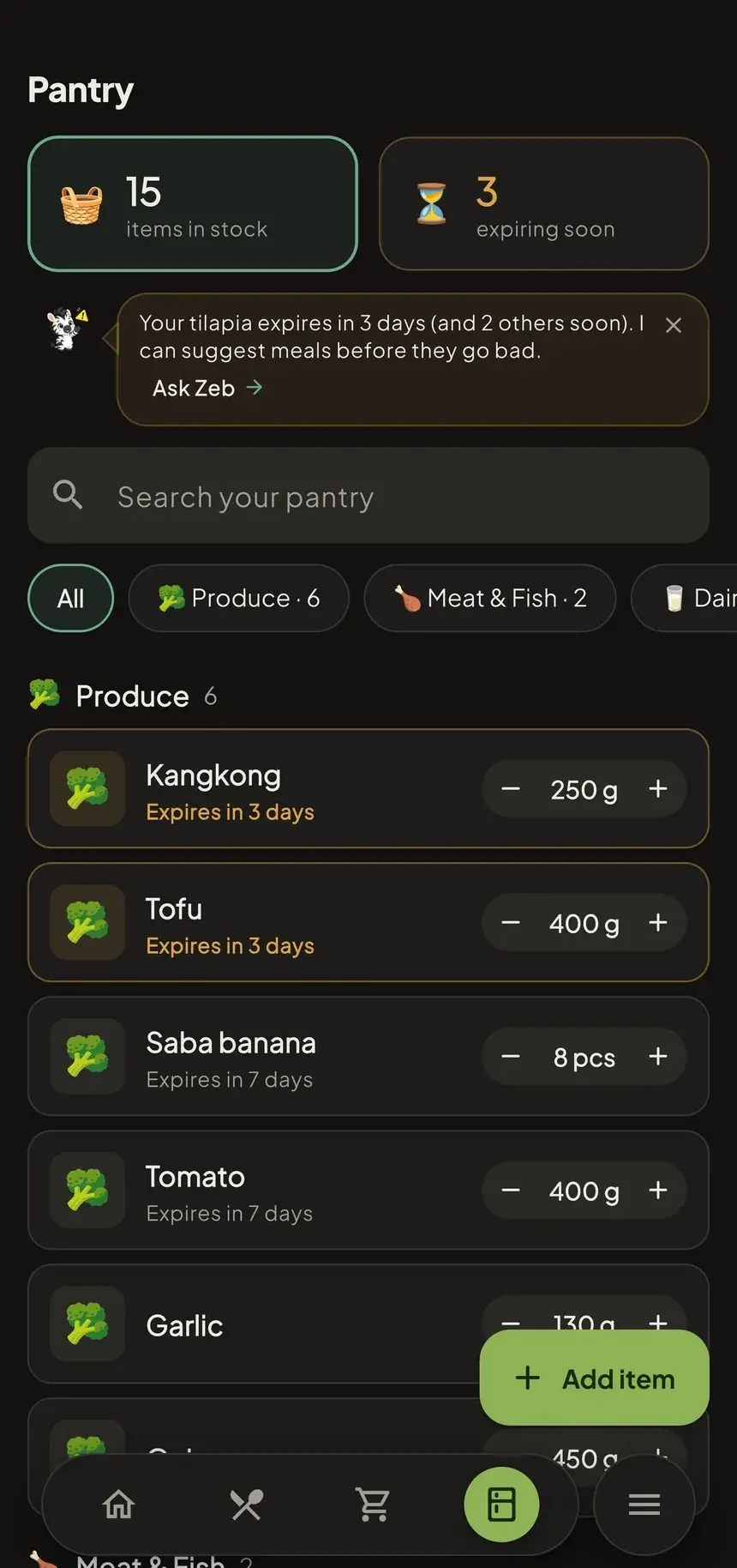 Pantry: produce, meat and fish grouped by category, with kangkong and tofu marked expires in 3 days.